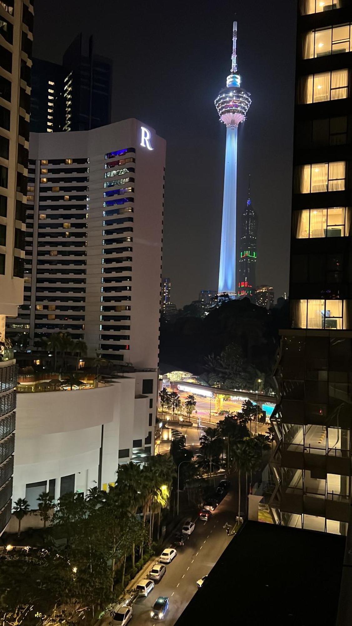 Summer Suites Klcc By Victorians Куала-Лумпур Екстер'єр фото